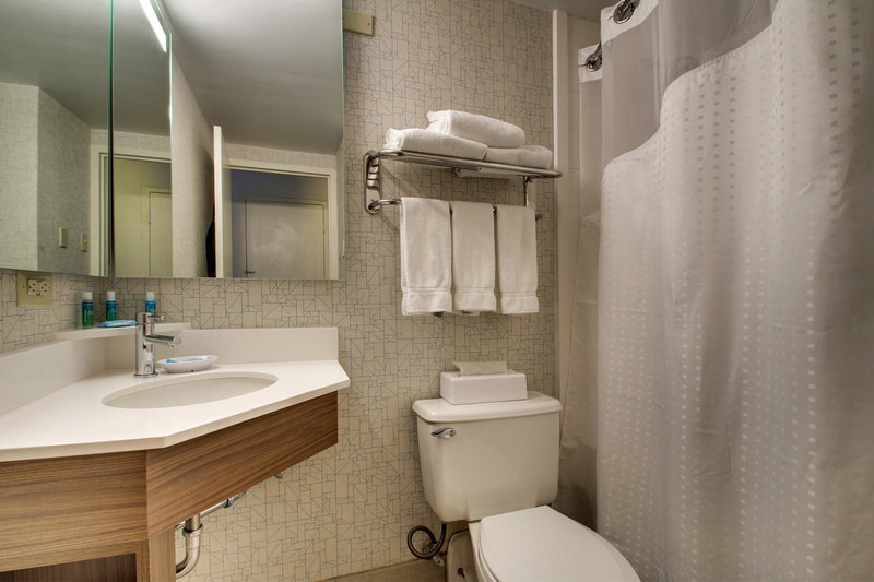 HOLIDAY INN EXPRESS POUGHKEEPSIE