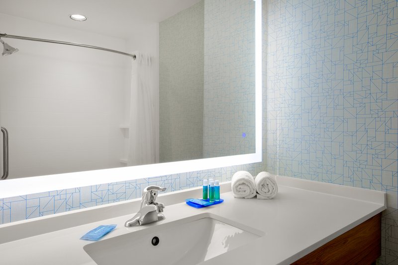 Holiday Inn Express Hotel & Suites Ontario