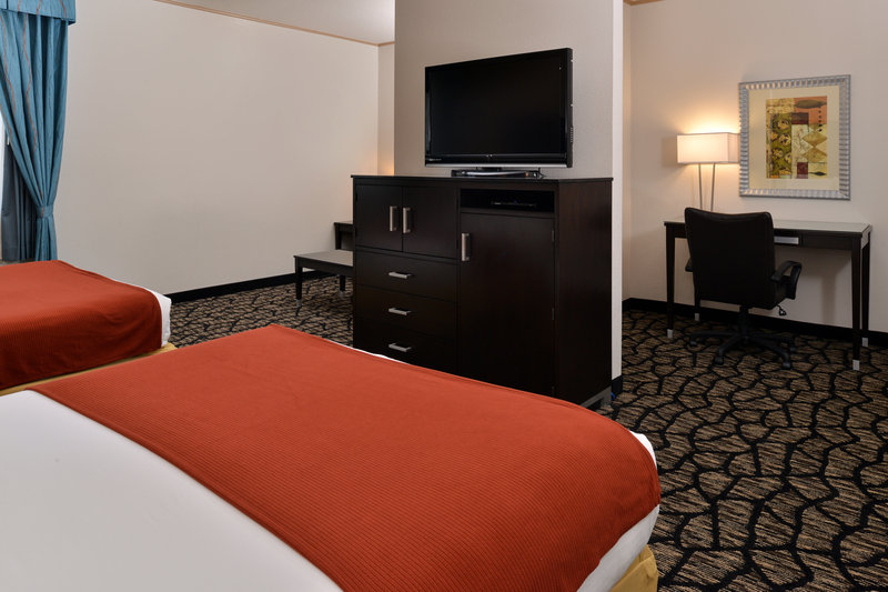 Holiday Inn Express Hotel & Suites TACOMA SOUTH – LAKEWOOD