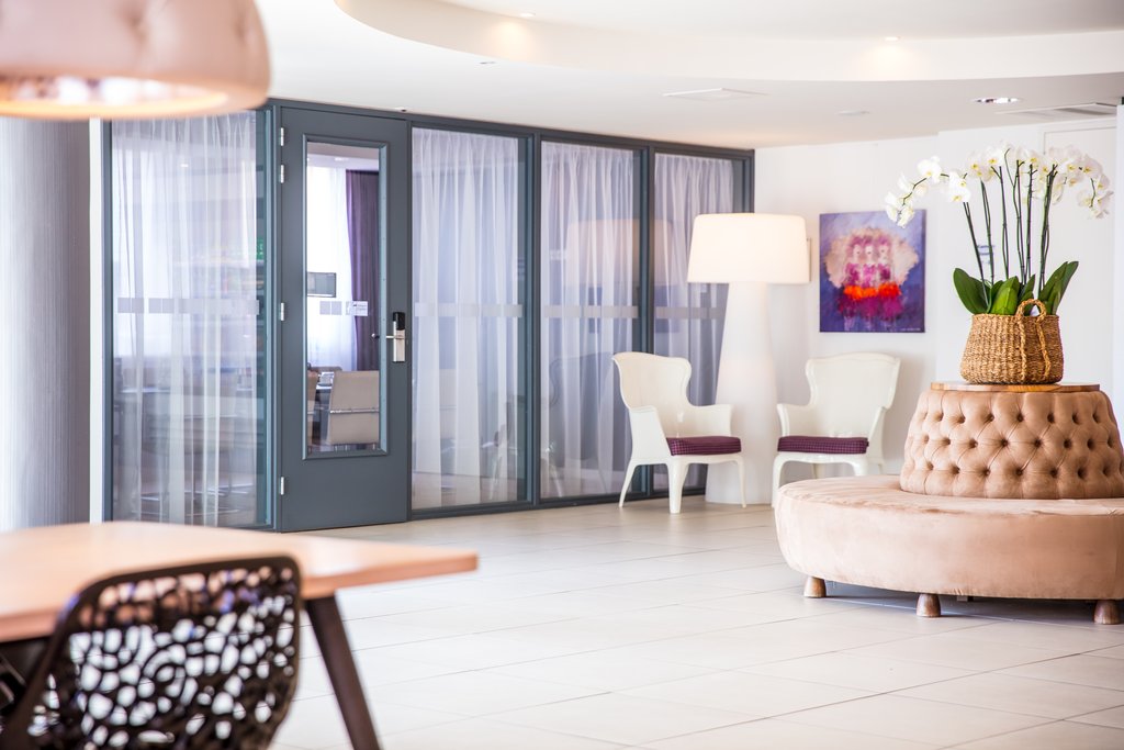 Hotel Lobby