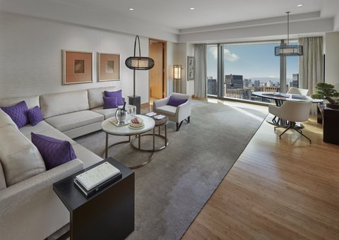 Mandarin Oriental ,Tokyo Executive Suite Living Room