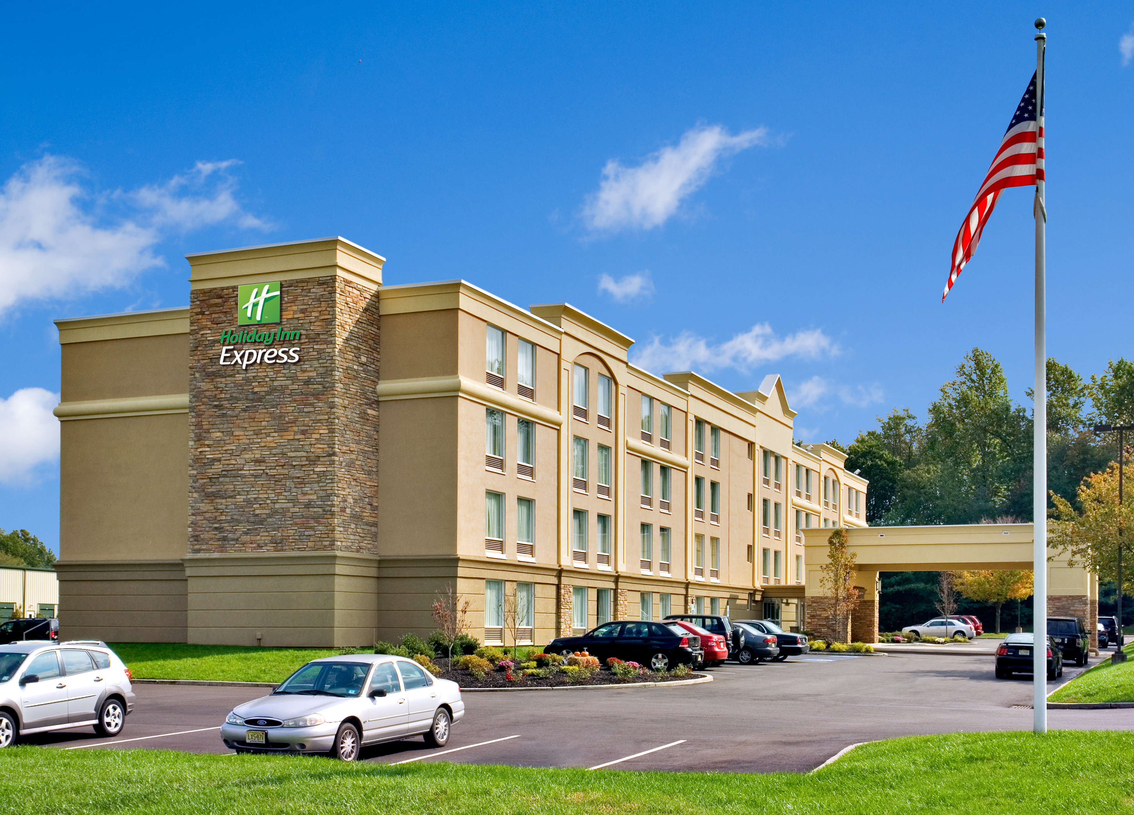 Holiday Inn Express/Stes W. Long Branch