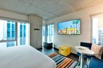 Guest room, 1 King, City view