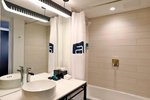 Guest room, 2 Queen, City view