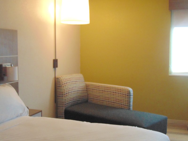 Holiday Inn Express and Suites Wapakoneta