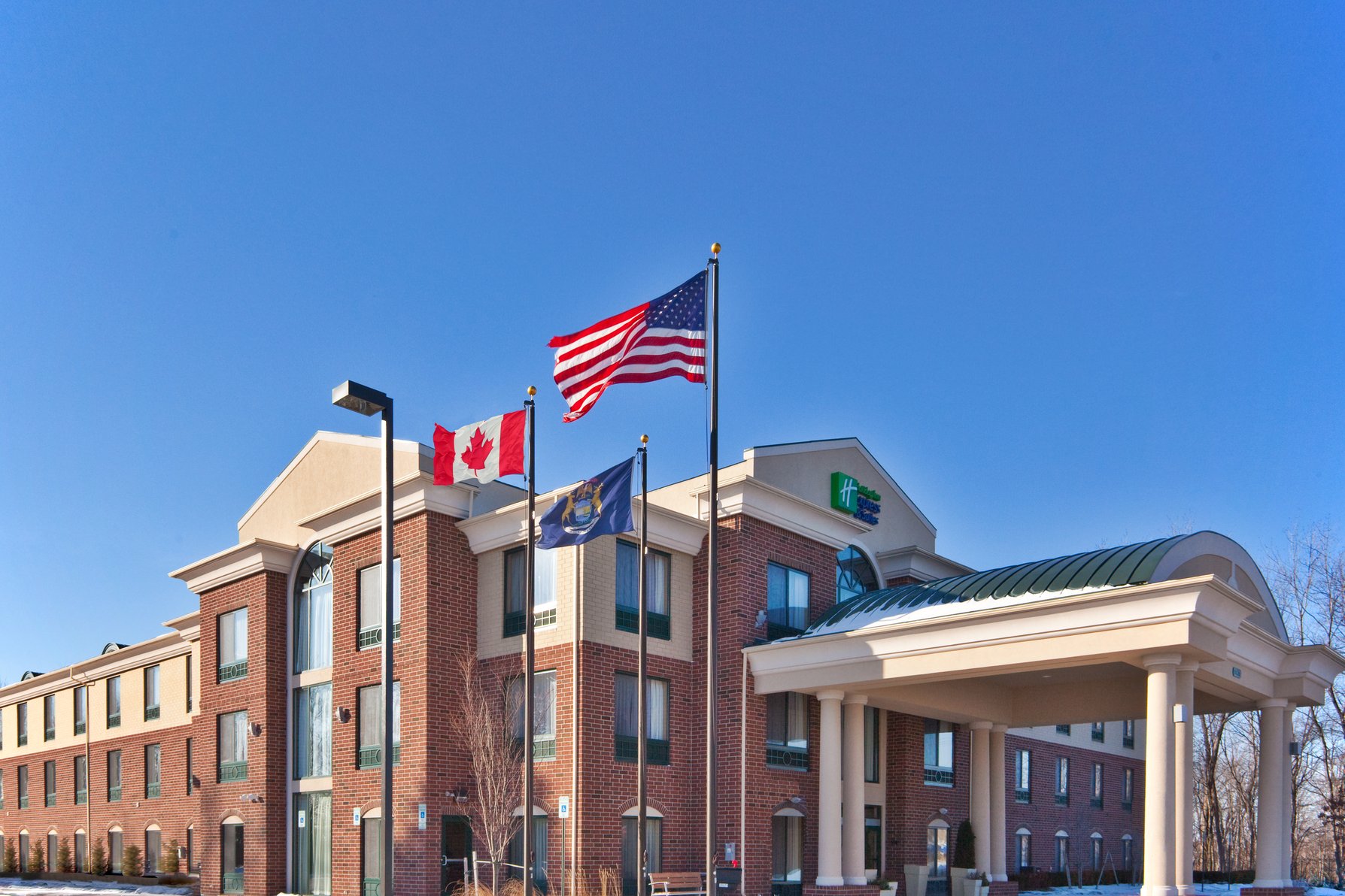 Welcome to Novi's Holiday Inn Express