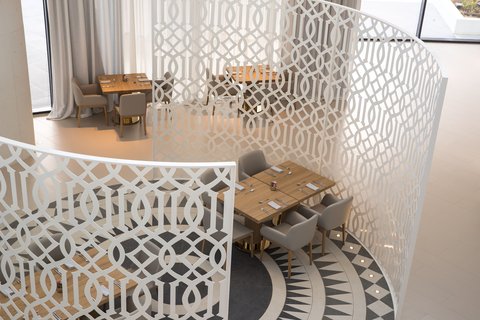 Jumeirah Saadiyat Island White Restaurant