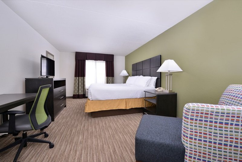 HOLIDAY INN EX STE MOORESVILLE