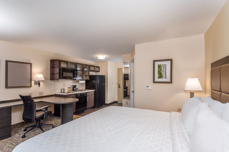 Candlewood Suites Bensalem – Philadelphia Area