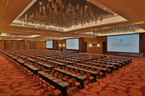 Nuestro salón es el lugar perfecto para cualquier evento.