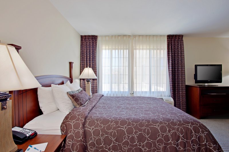 STAYBRIDGE STES PALMDALE