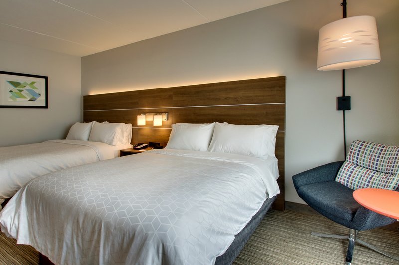 TWO QUEEN BEDS NONSMOKING
