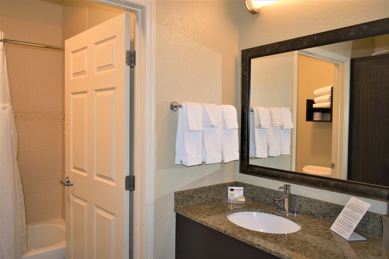 STAYBRIDGE SUITES NORTH
