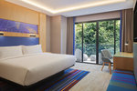 Guest room, 1 King, Rainforest view, Balcony