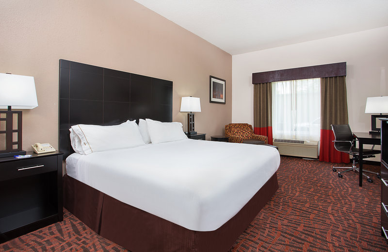 HOLIDAY INN EXP SUITES MURPHY