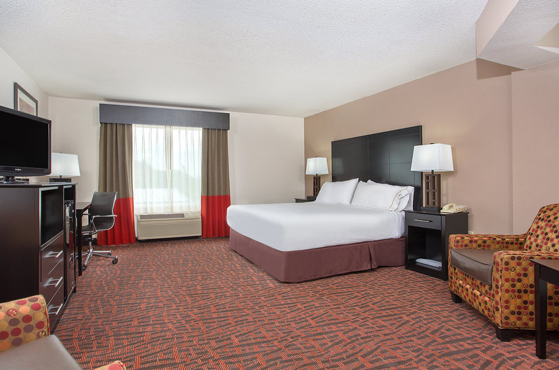 HOLIDAY INN EXP SUITES MURPHY