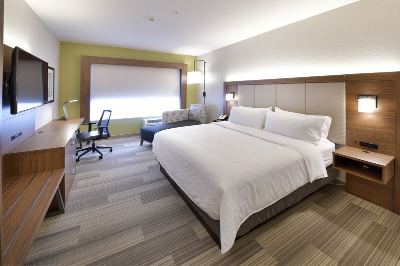 Holiday Inn Express and Suites Millersburg