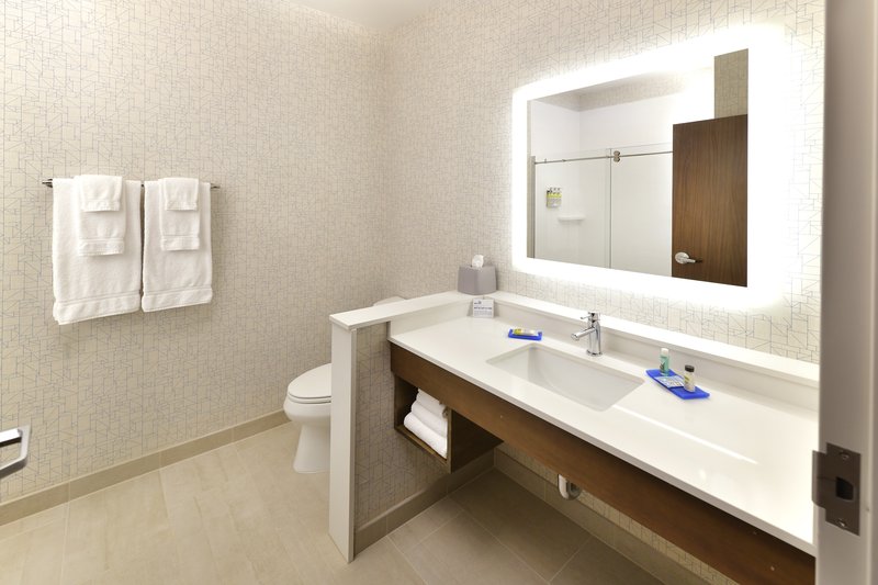 Holiday Inn Express and Suites Millersburg