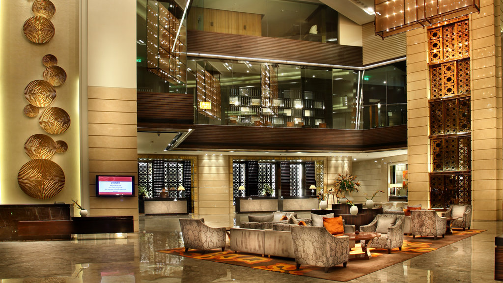 Crowne Plaza New Delhi Rohini, an IHG Hotel - An extravagantly designed lobby with contemporary decor
