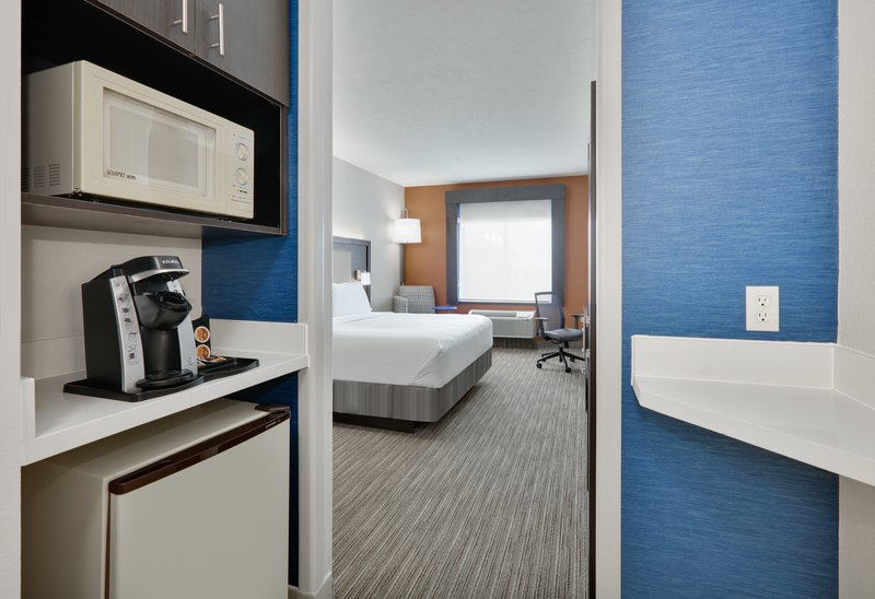 HOLIDAY INN EXP STE DUNCANVILL