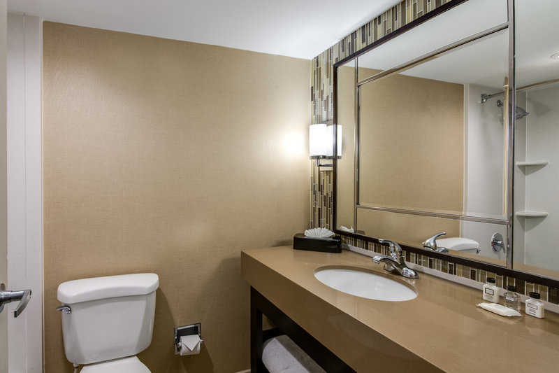 Crowne Plaza Asheville Tennis and Golf Resort