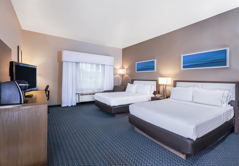 2 QUEEN BEDS NONSMOKING