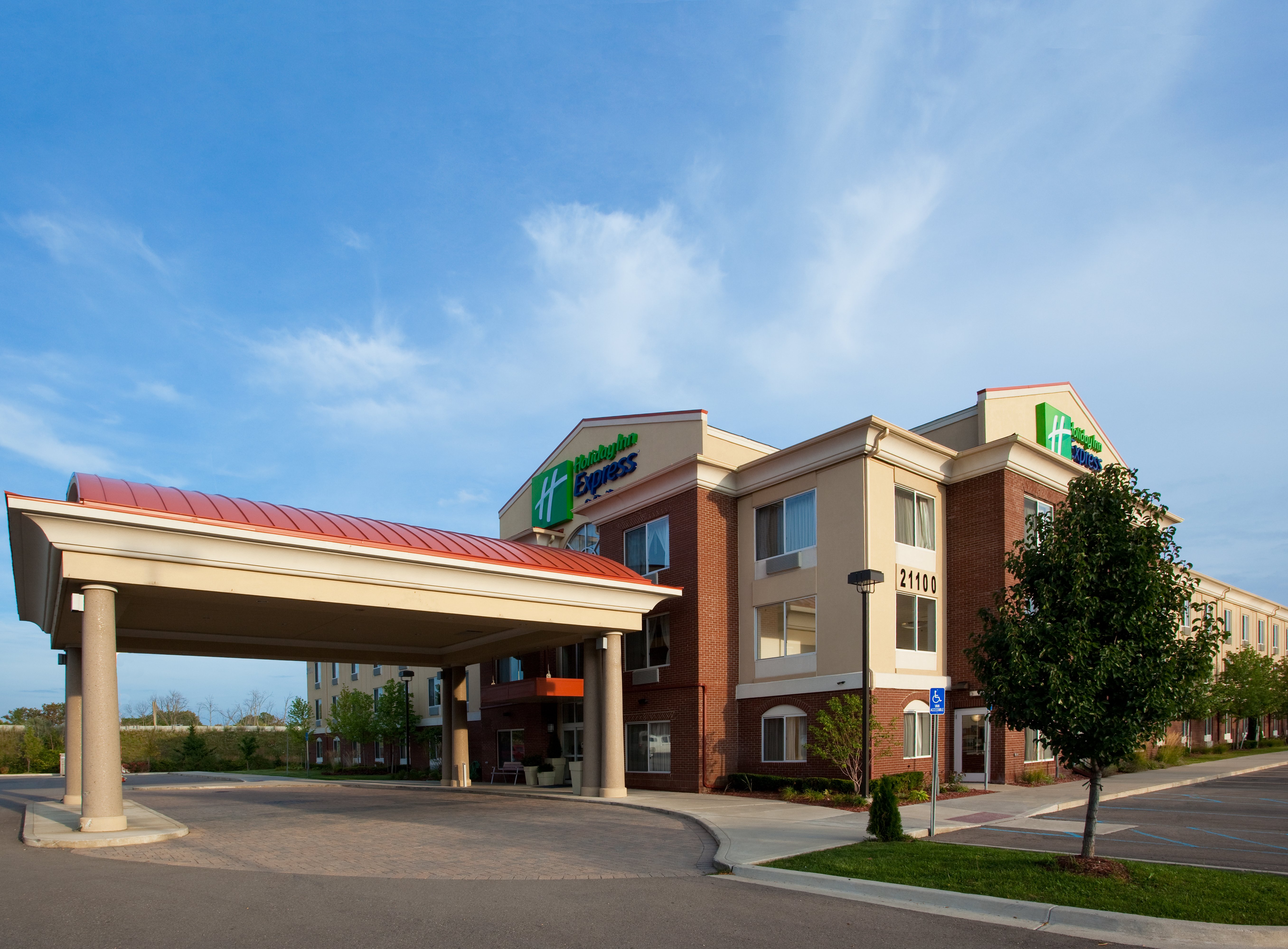 Holiday Inn Express & Suites Detroit