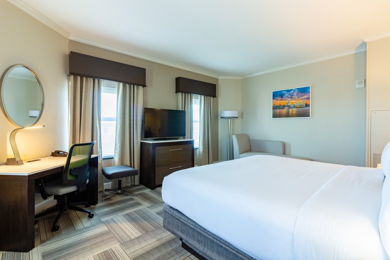 Holiday Inn Express Savannah Historic District