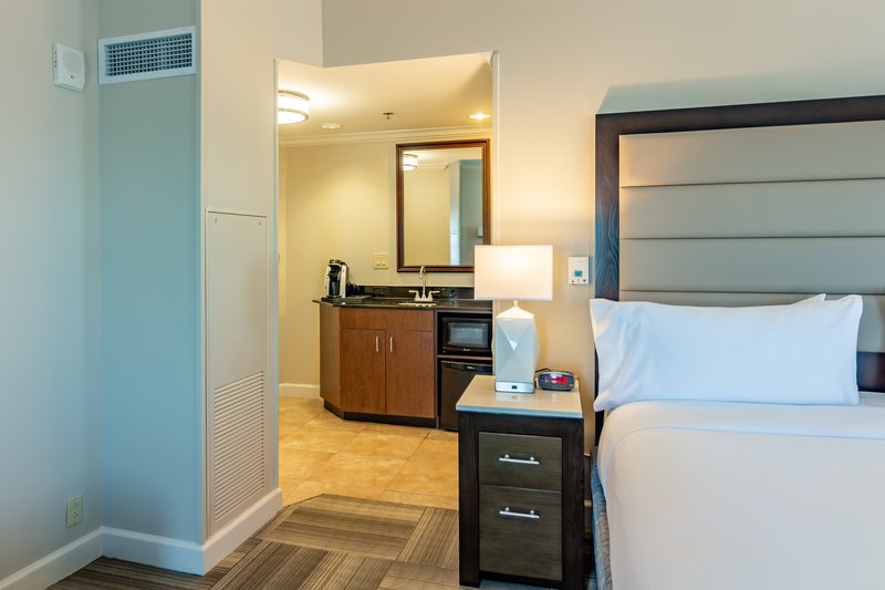 Holiday Inn Express Savannah Historic District