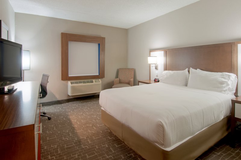 Holiday Inn Express Nashville I-40