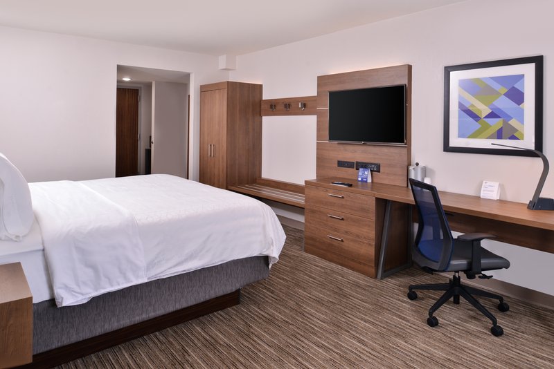 HOLIDAY INN EXPRESS MESQUITE