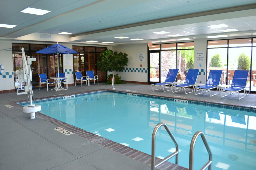 Come enjoy the pool!