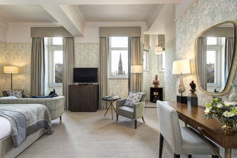 RFH The Balmoral - Deluxe Castle View Room