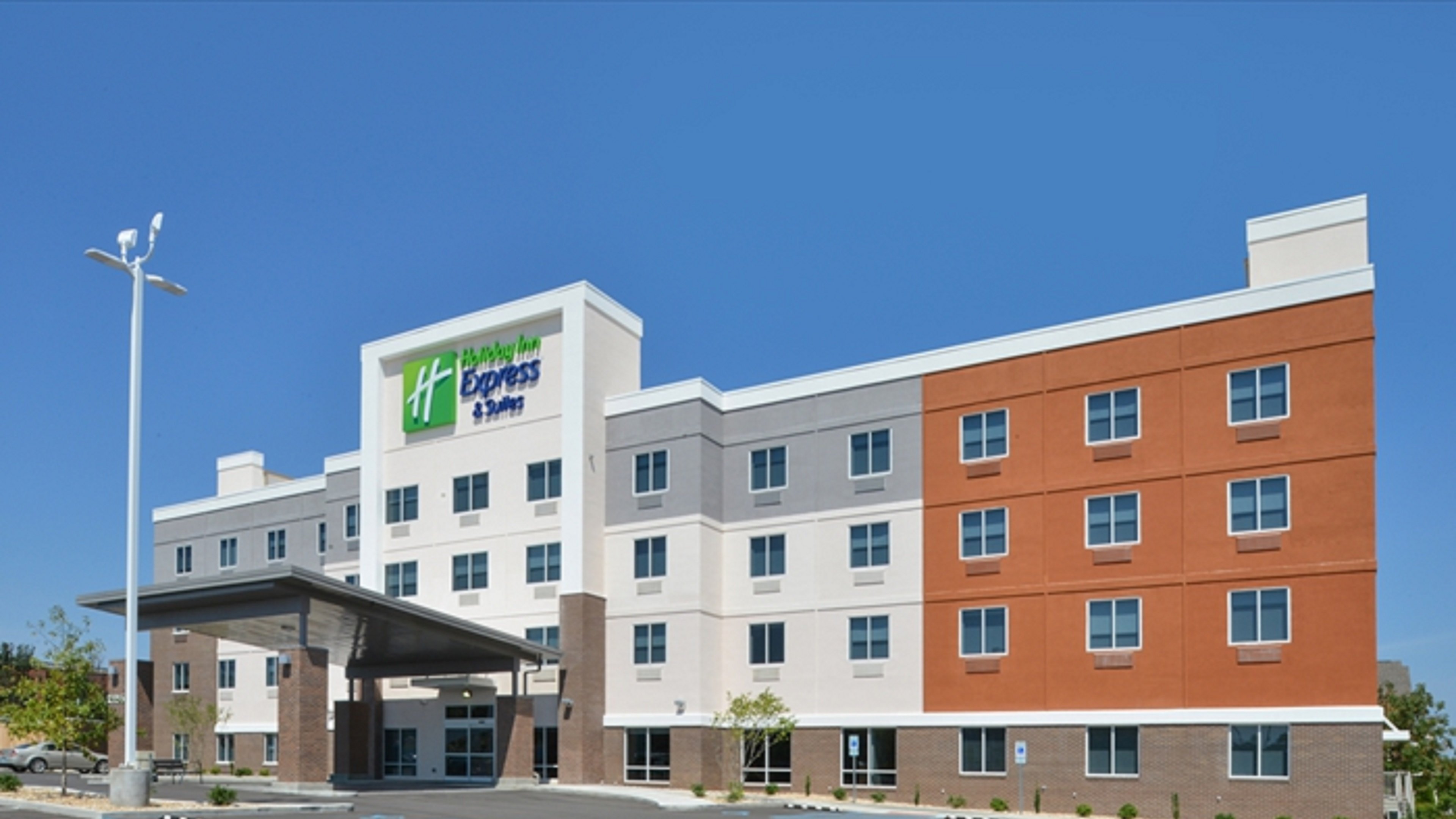 Holiday Inn Express & Suites Lexington