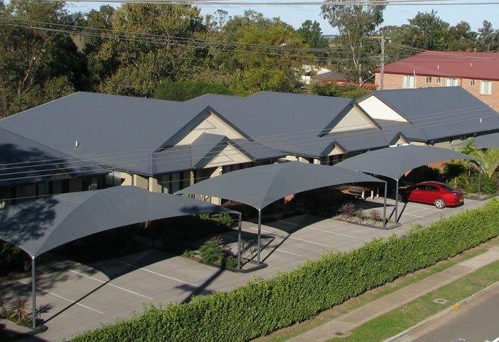 Francis Phillip Motor Inn & The Lodge