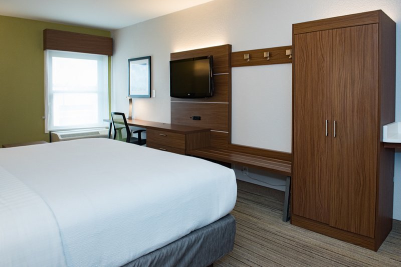 HOLIDAY INN EXPRESS MOSS POINT