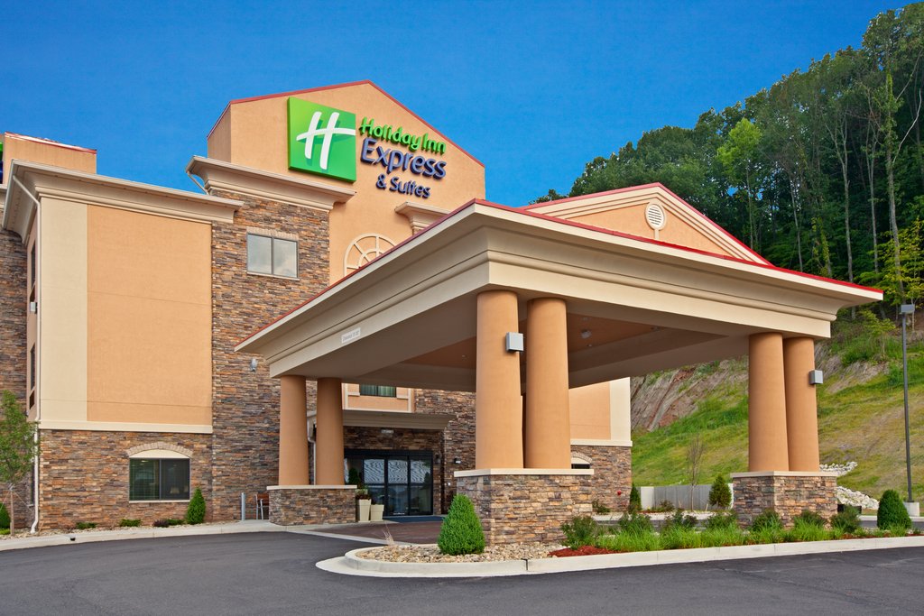 Hotel Exterior Ripley, WV