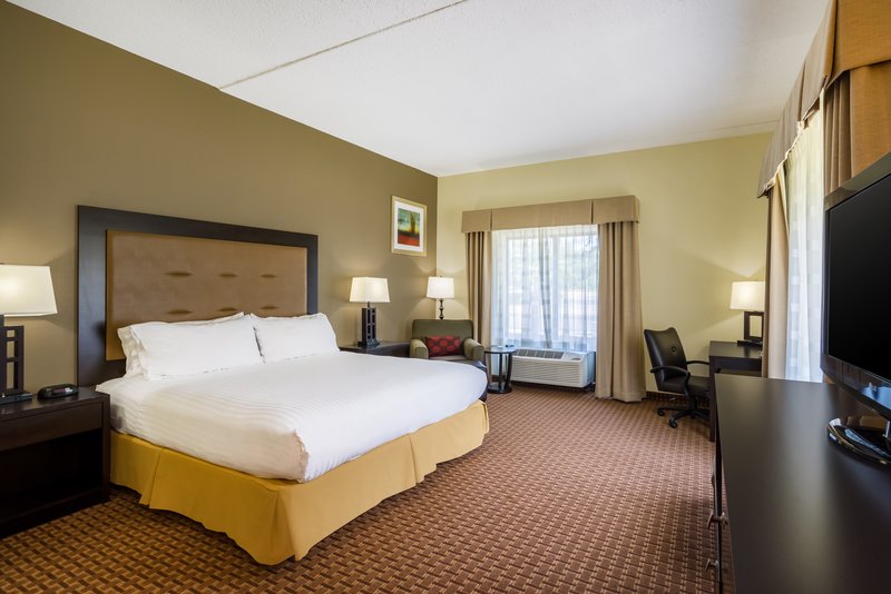 HOLIDAY INN EXPRESS NORTH EAST
