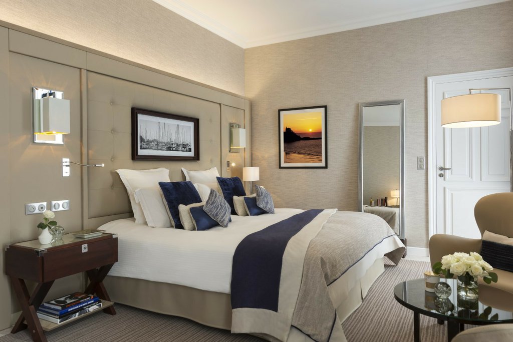 Guest photo