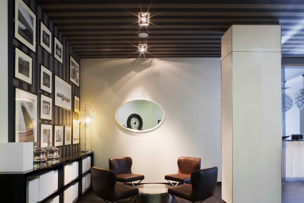 Take a seat in our lounge at Holiday Inn