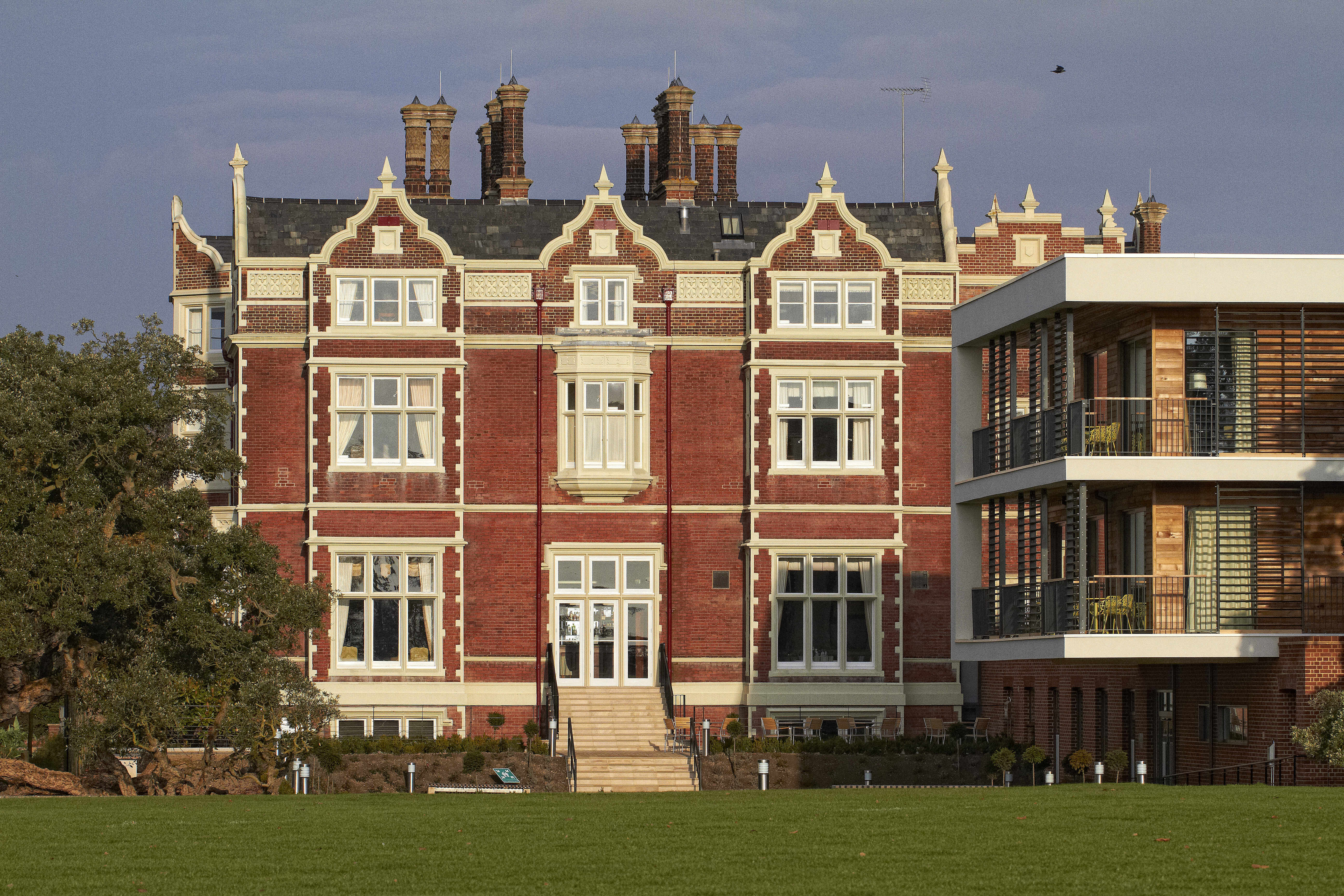 Wivenhoe House Hotel