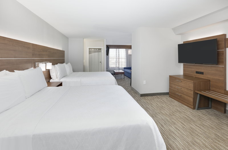 2 DOUBLE BEDS EXECUTIVE SUITE NONSMOKING