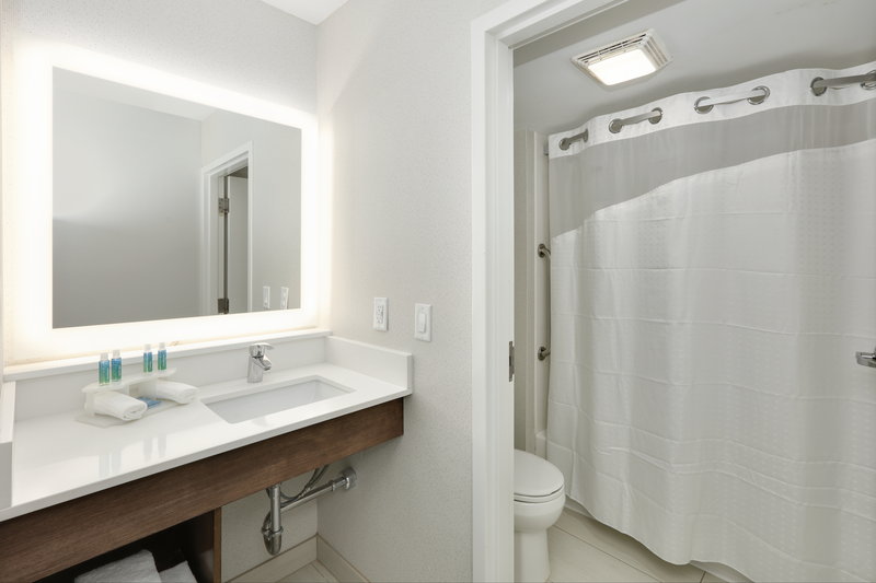 HOLIDAY INN EXP STES LAS COLI