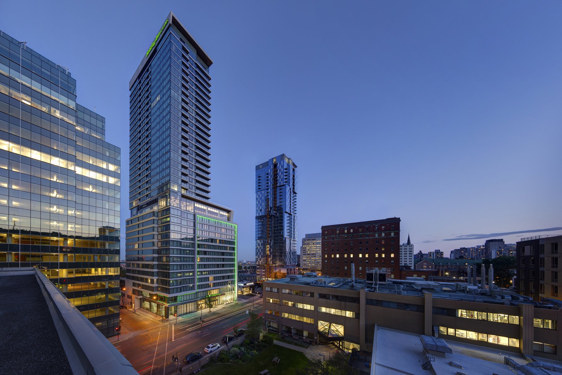 Holiday Inn & Suites Montréal Centre-ville Ouest