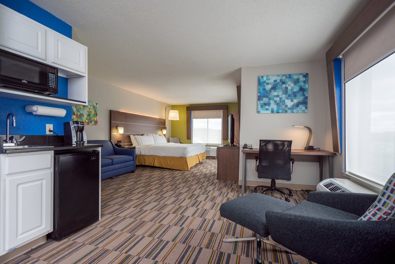 HOLIDAY INN EXP STE QUAKERTOWN