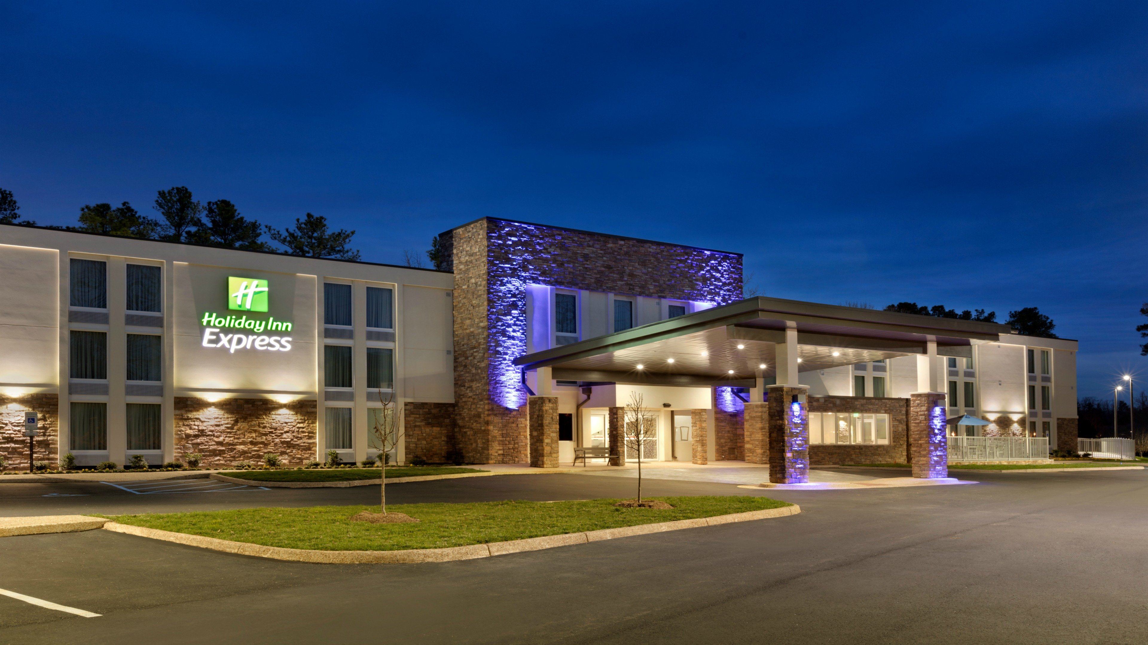 Holiday Inn Express Busch Gardens Area