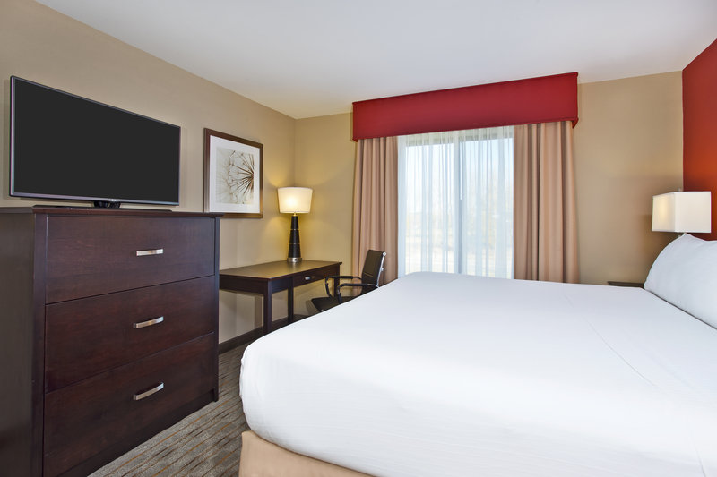 Holiday Inn Express and Suites Springfield – Dayton Area