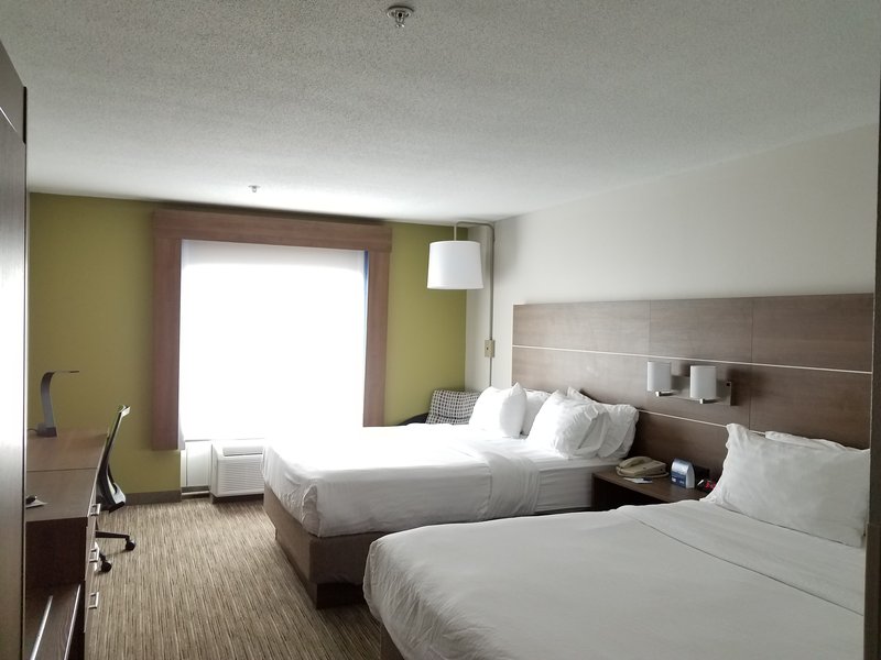 HOLIDAY INN EXPRESS & SUITES LENOIR CITY