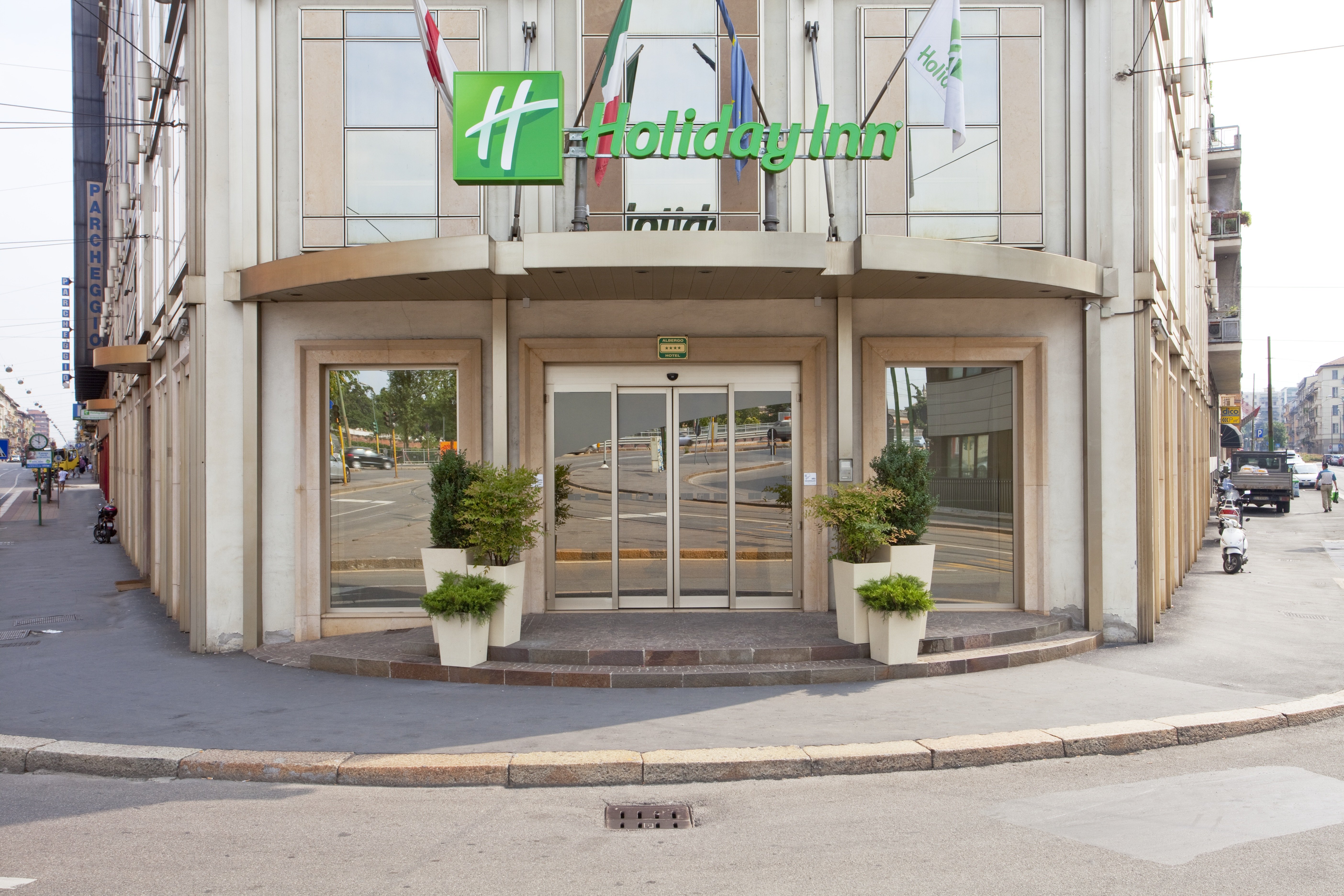 Holiday Inn Milan-Garibaldi Station