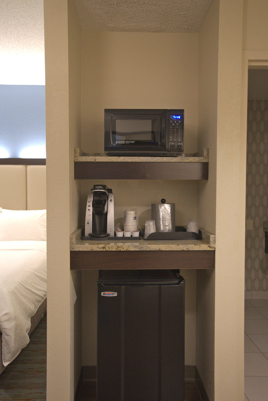 HOLIDAY INN EXPRESS ANDERSON